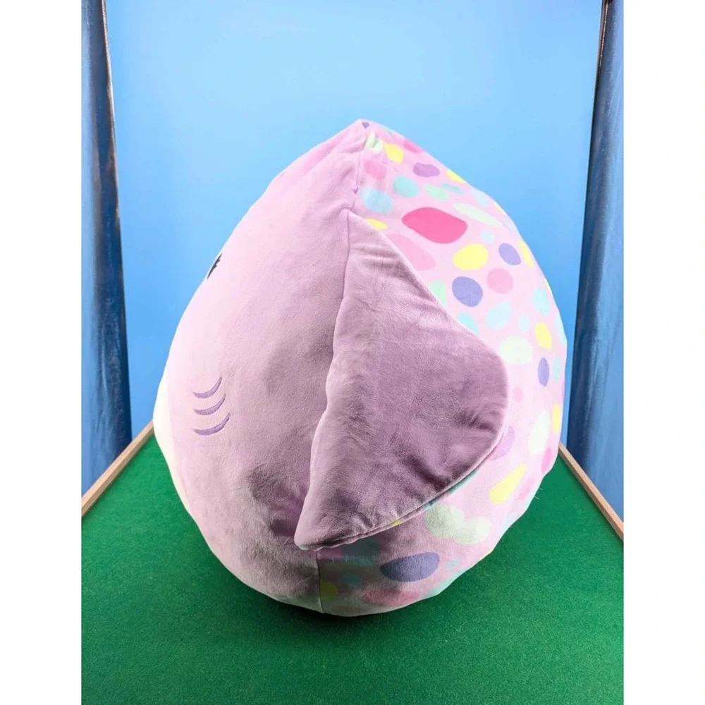 Squishmallows Aziza Stingray Plush 26 In Large Purple Rainbow Spotted Kellytoy - Picture 6 of 8